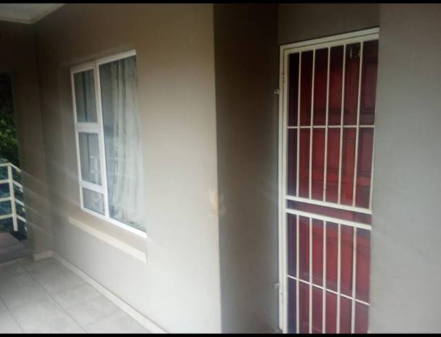 2 BEDROOM APARTMENT FOR SALE IN FERNDALE